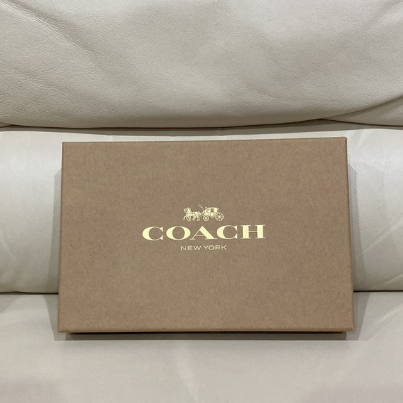 NEW Coach Black Multi B4 Plaid Wristlet - Picture 12 of 14